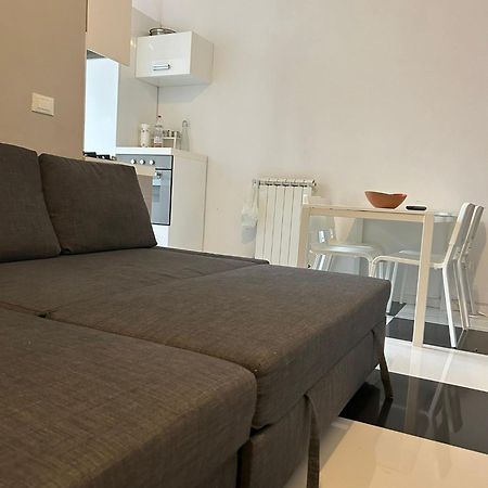 Appartamento Ampio Bilocale Sui Navigli Milano Esterno foto